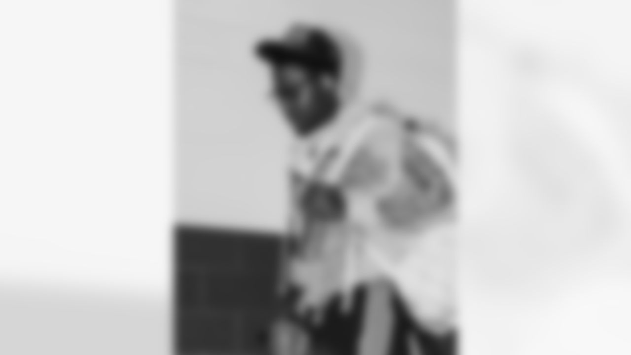 121425_CARatNO_AS301703