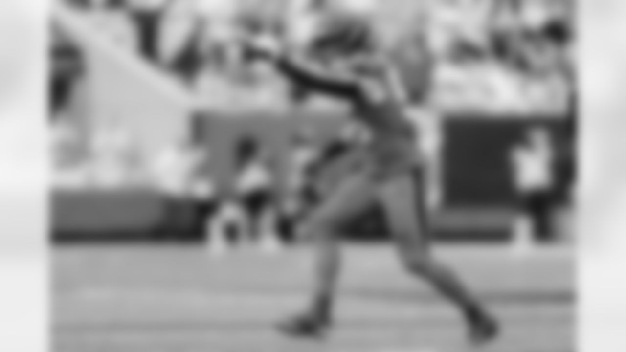 101225_DALvsCAR_AS108624