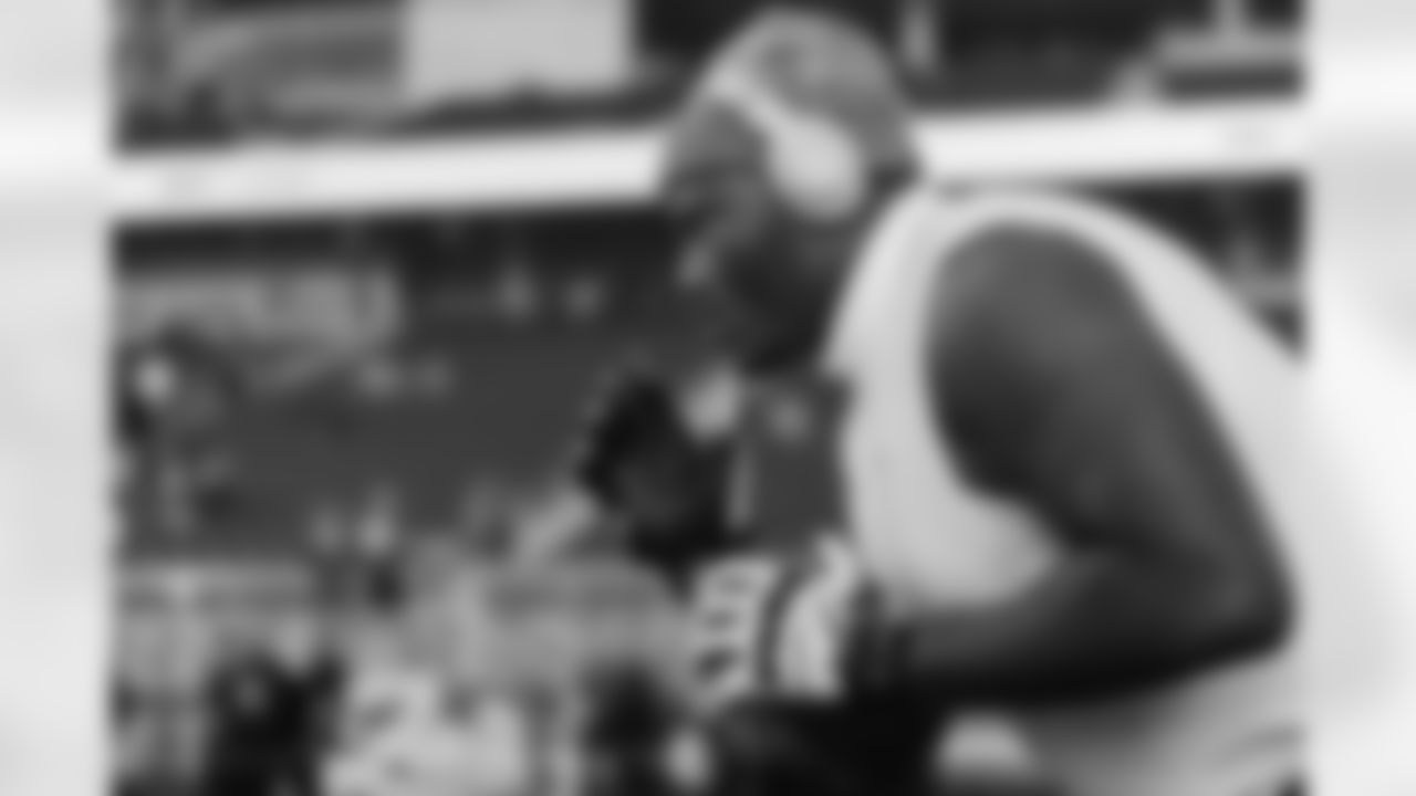 112425_CARatSF_AS306344