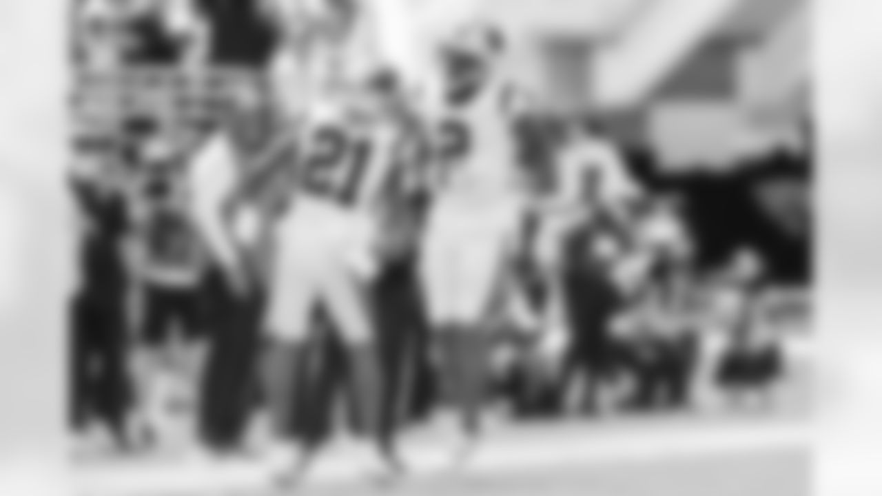 090725_CARatJAX_AH300226