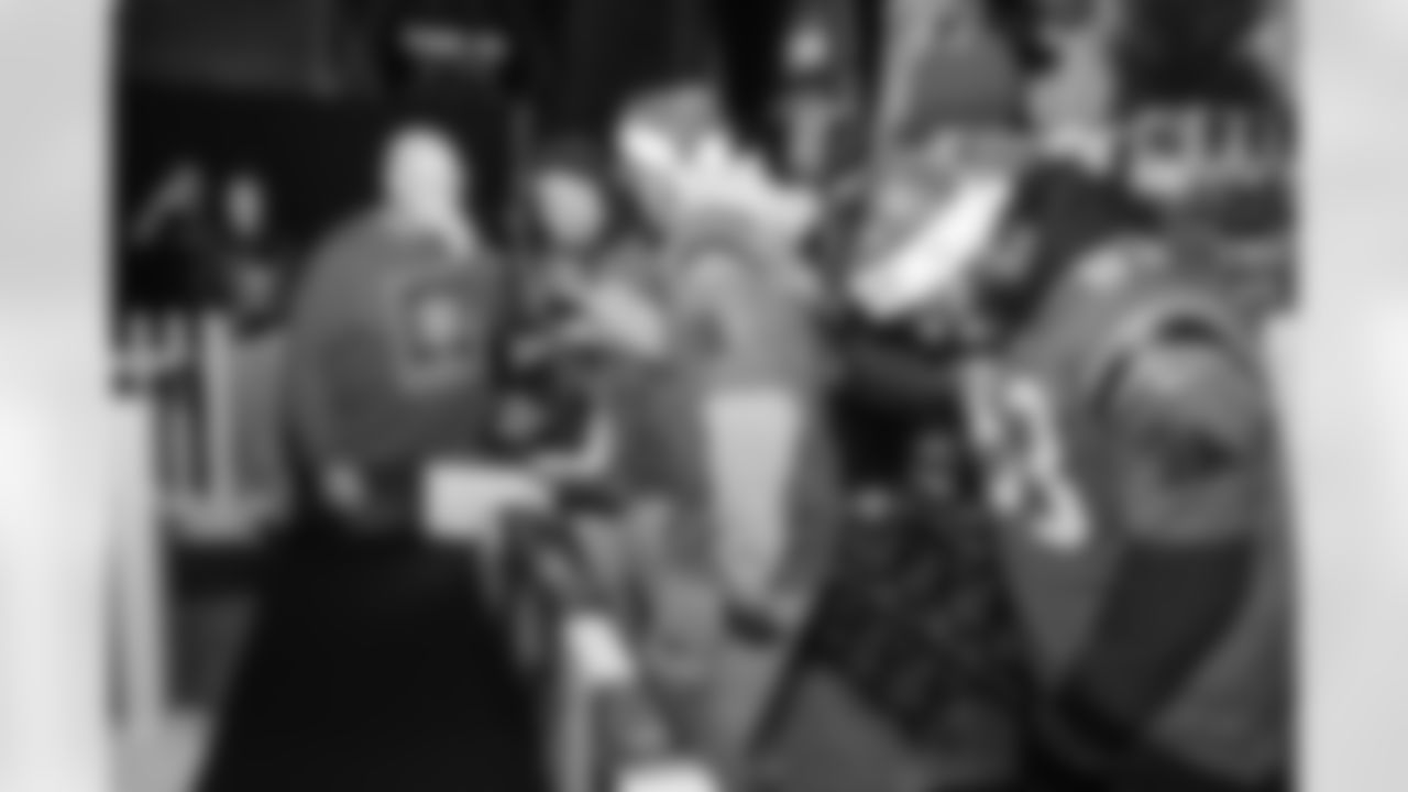 120925_JTTC_SELECTS-309296