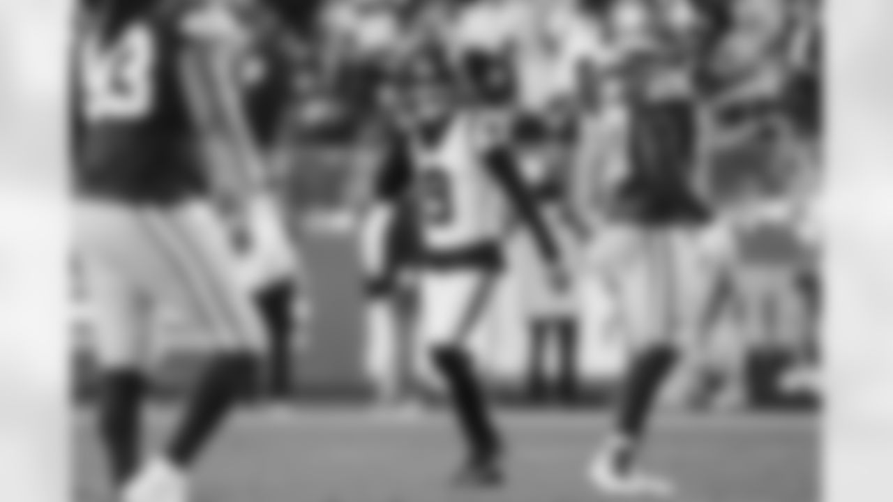 112425_CARatSF_AH206494