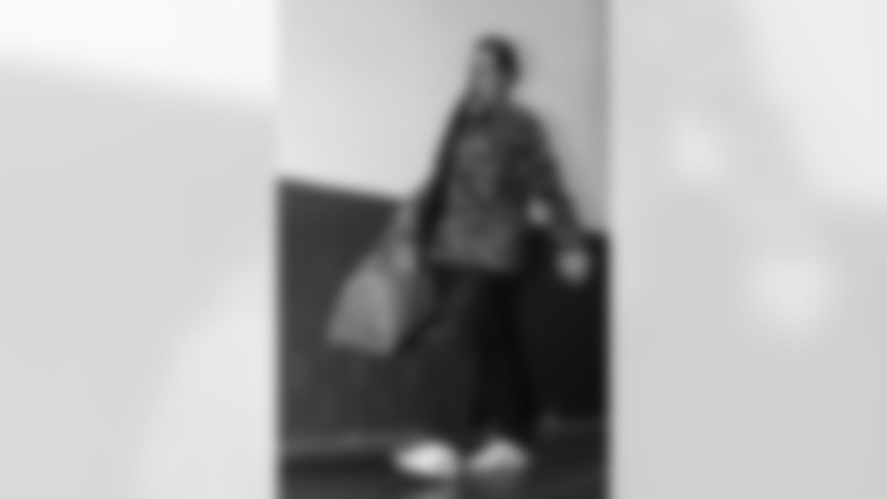 121425_CARatNO_AS301600