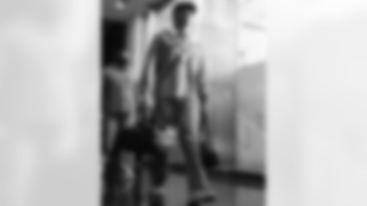 112425_CARatSF_AS306024