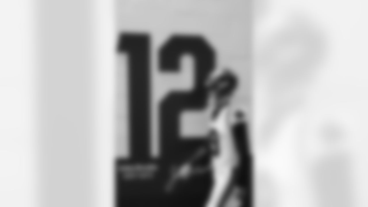 112425_CARatSF_AH201189