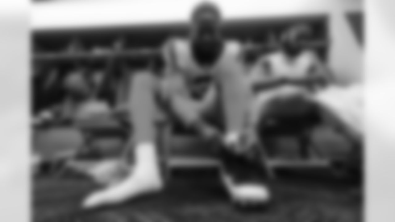 121425_CARatNO_AH200713