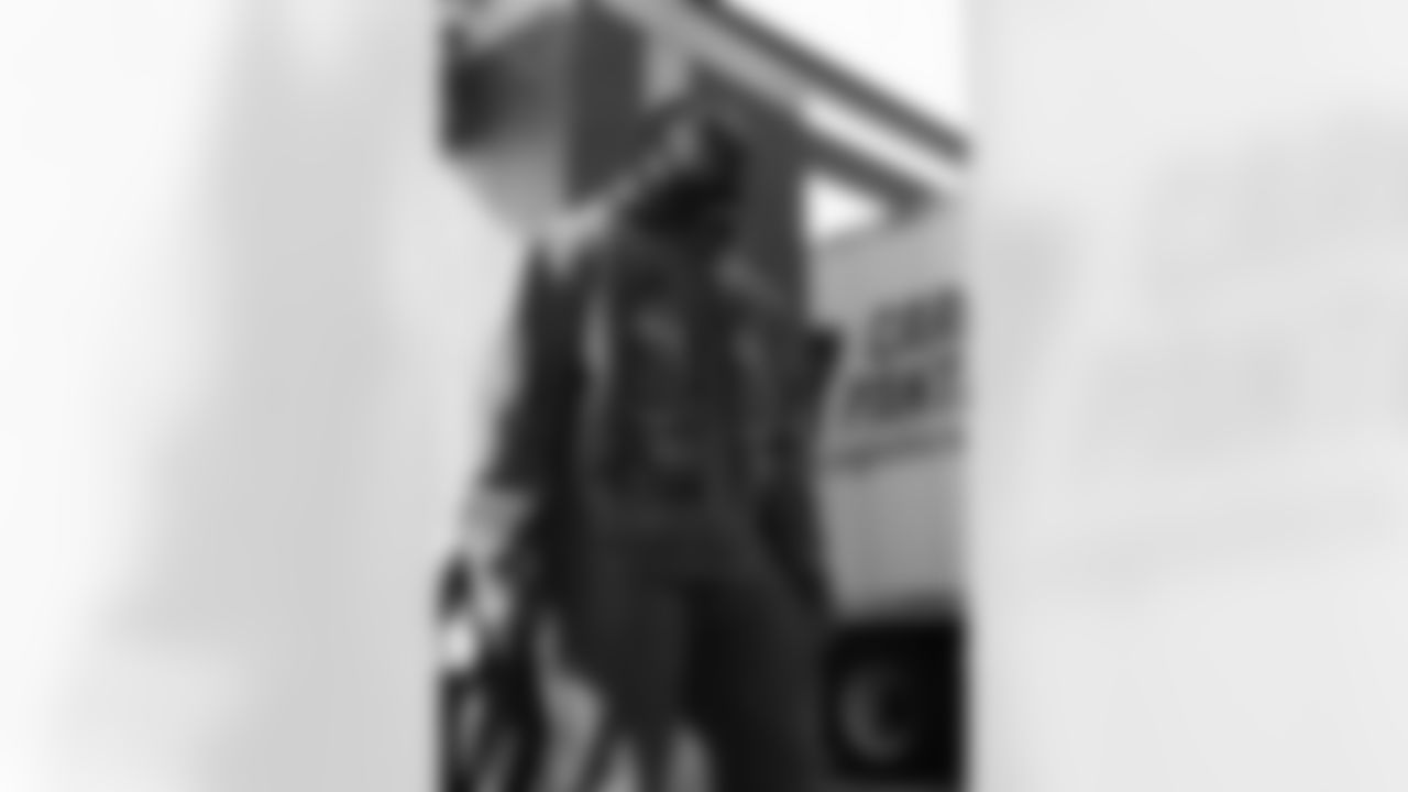 110225_CARatGB_CB205763