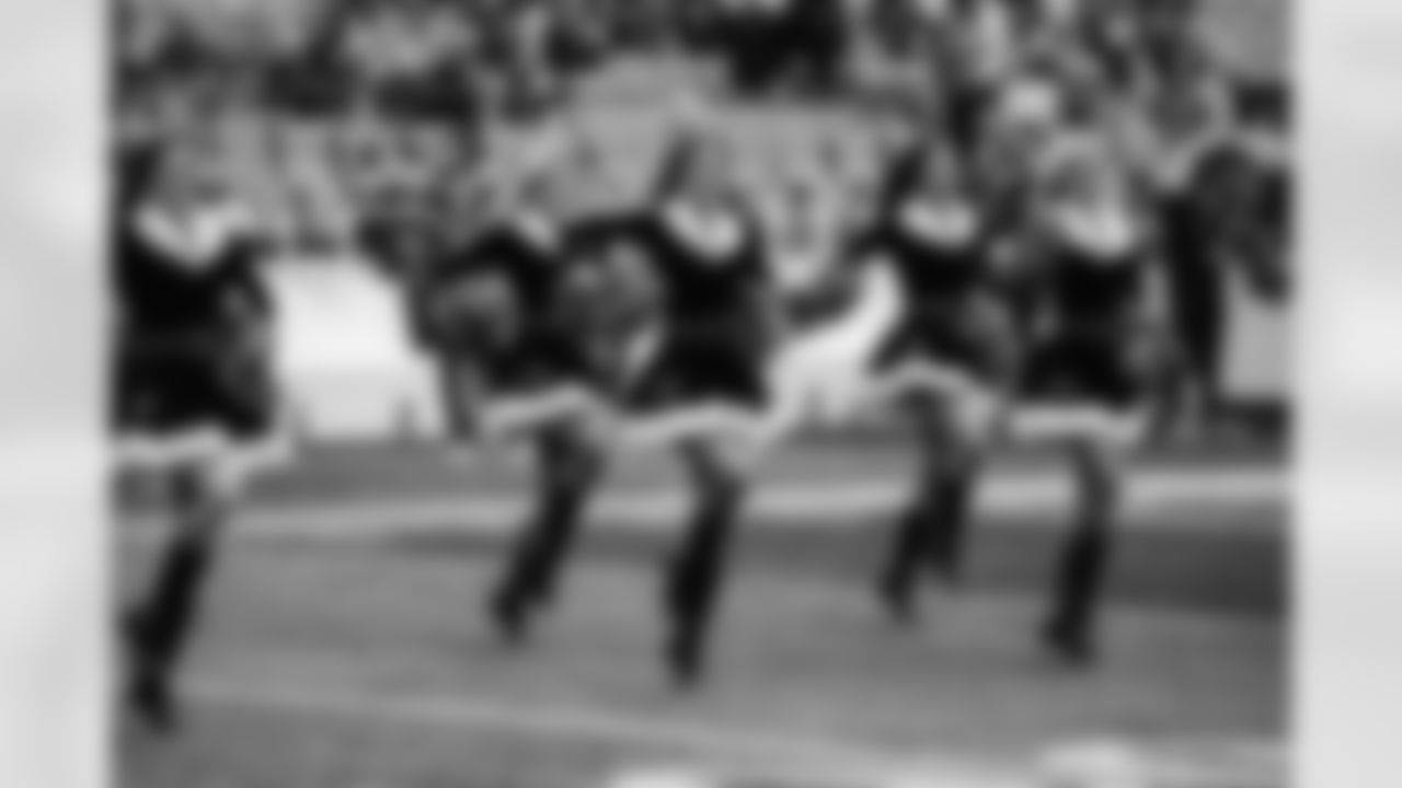 #1 251221 ENT vs Bucs TopCats-408