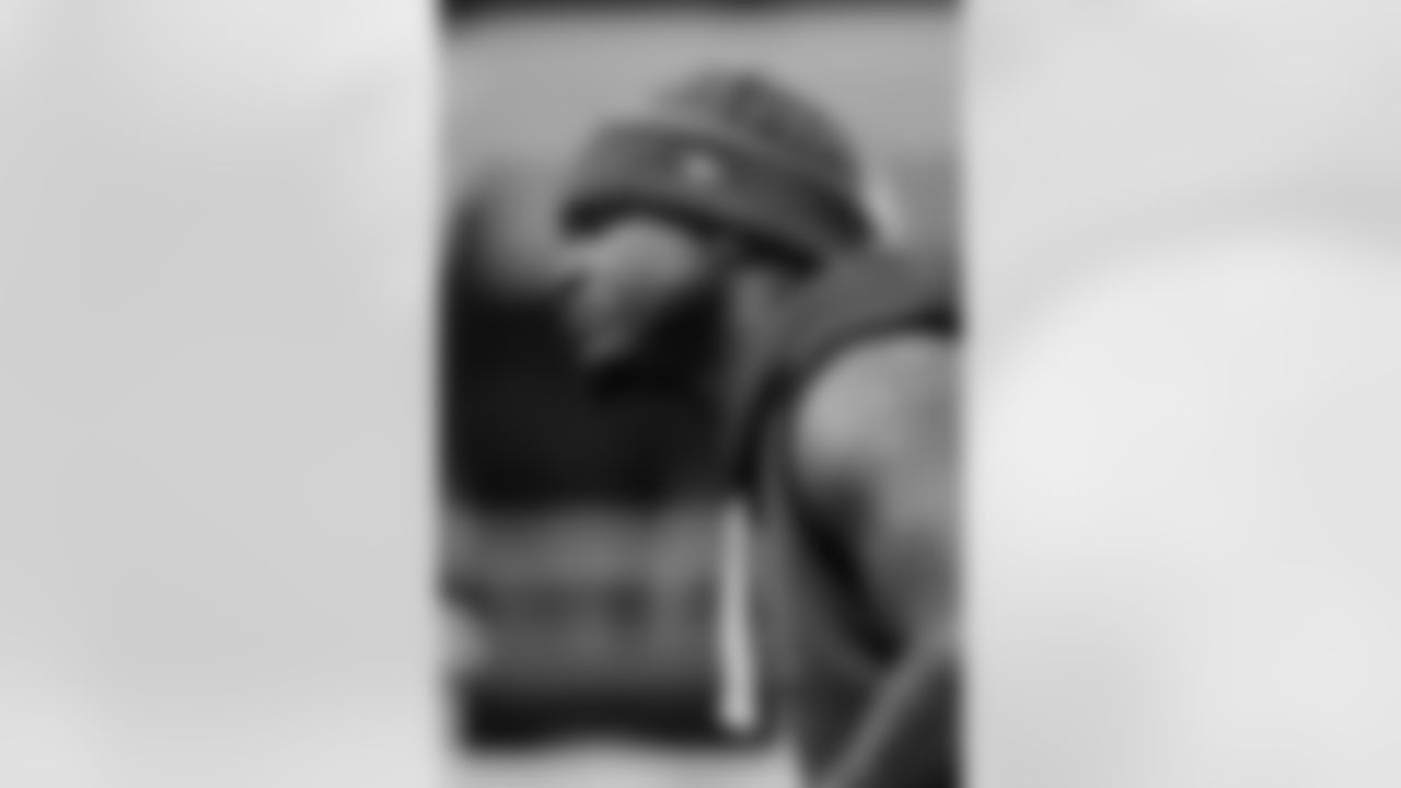 110925_CARvsNO_AS206742