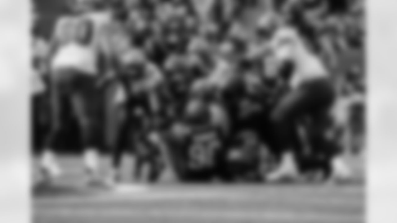 122125_CARvsTB_LW1_8471