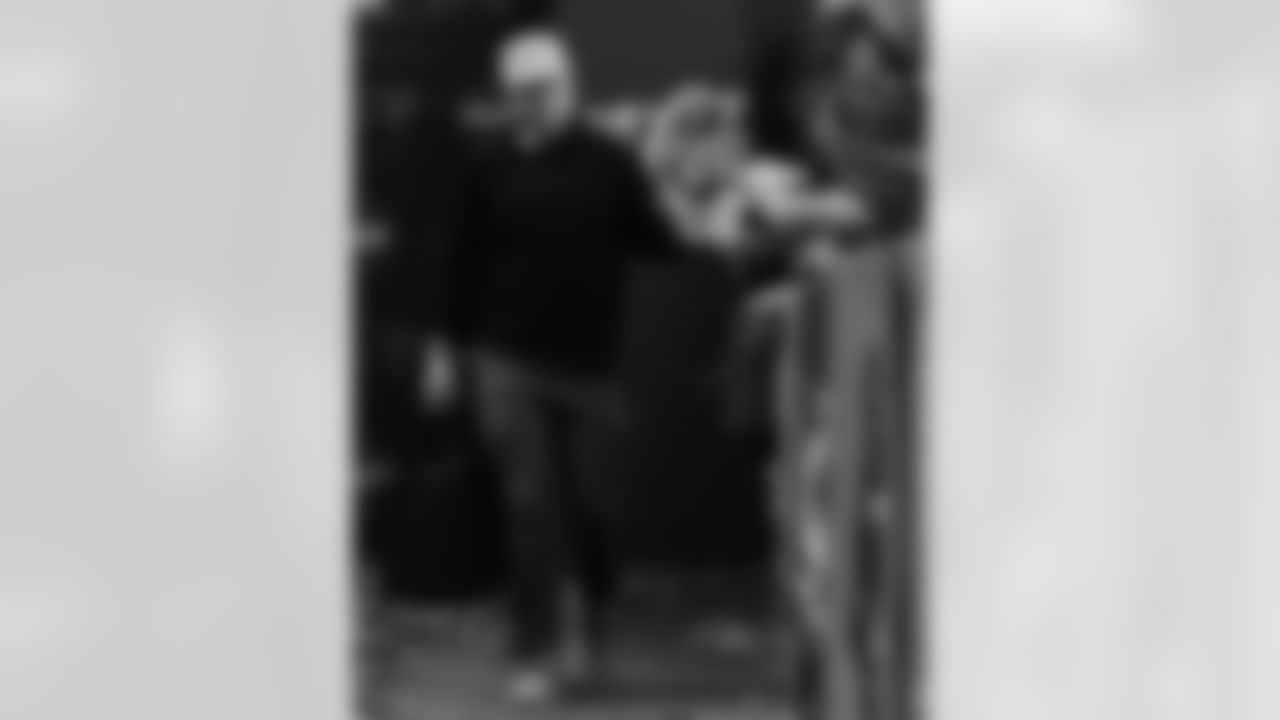 110925_CARvsNO_CB204423