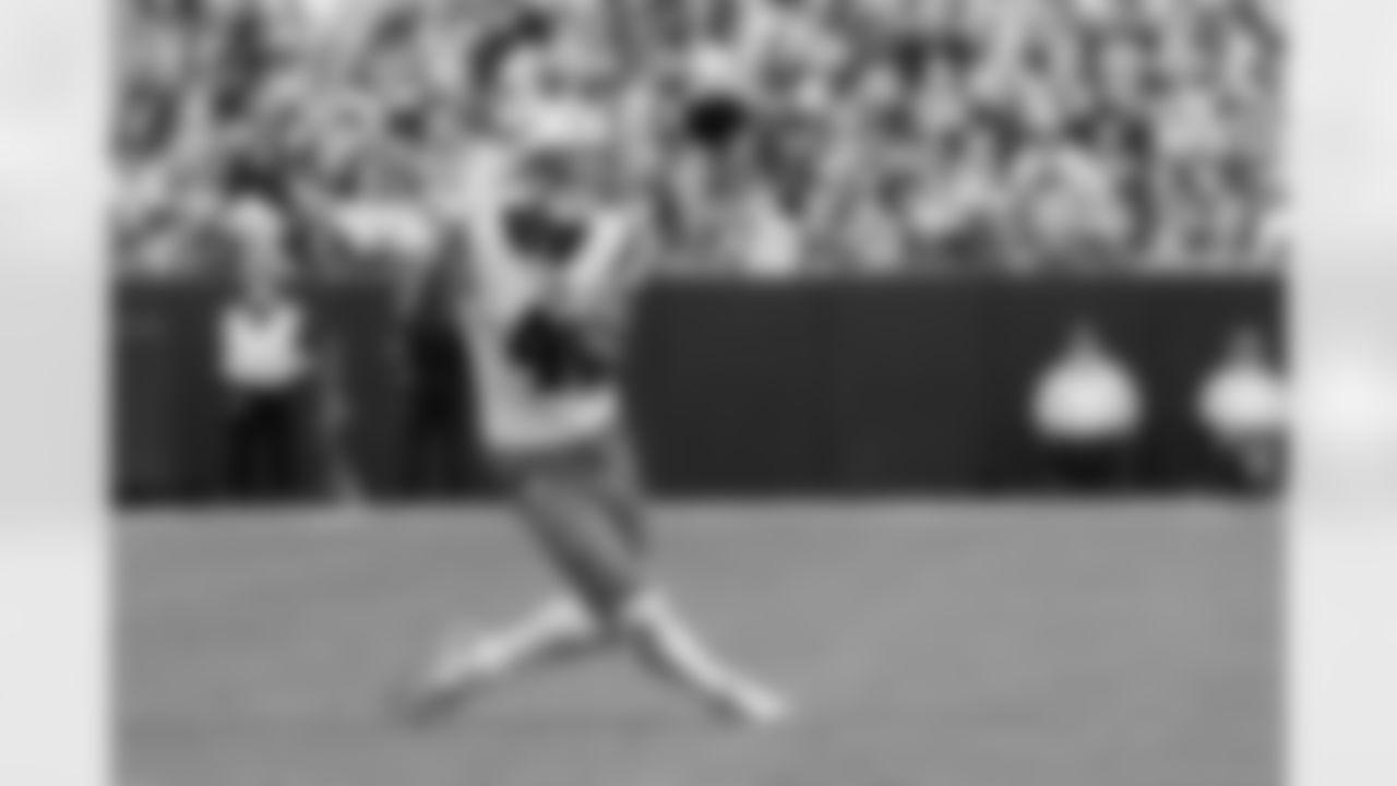 110225_CARatGB_AS204926