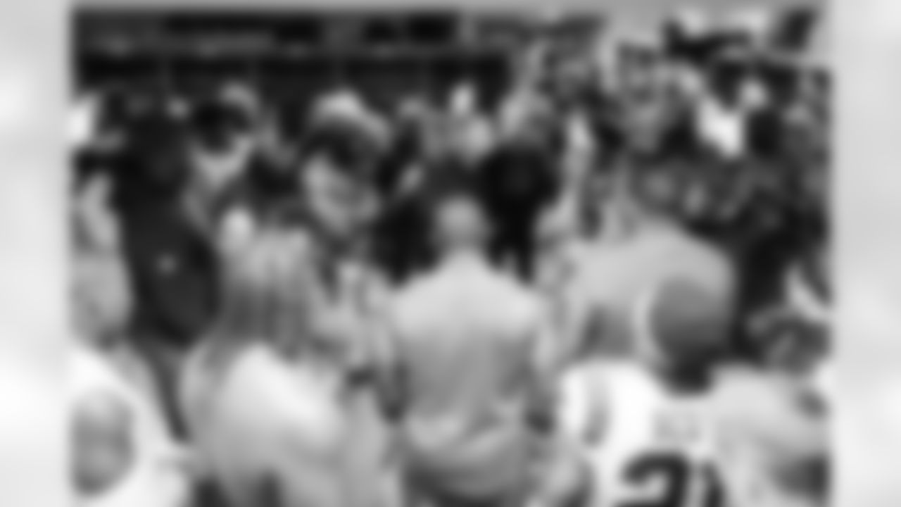 110225_CARatGB_AS305067