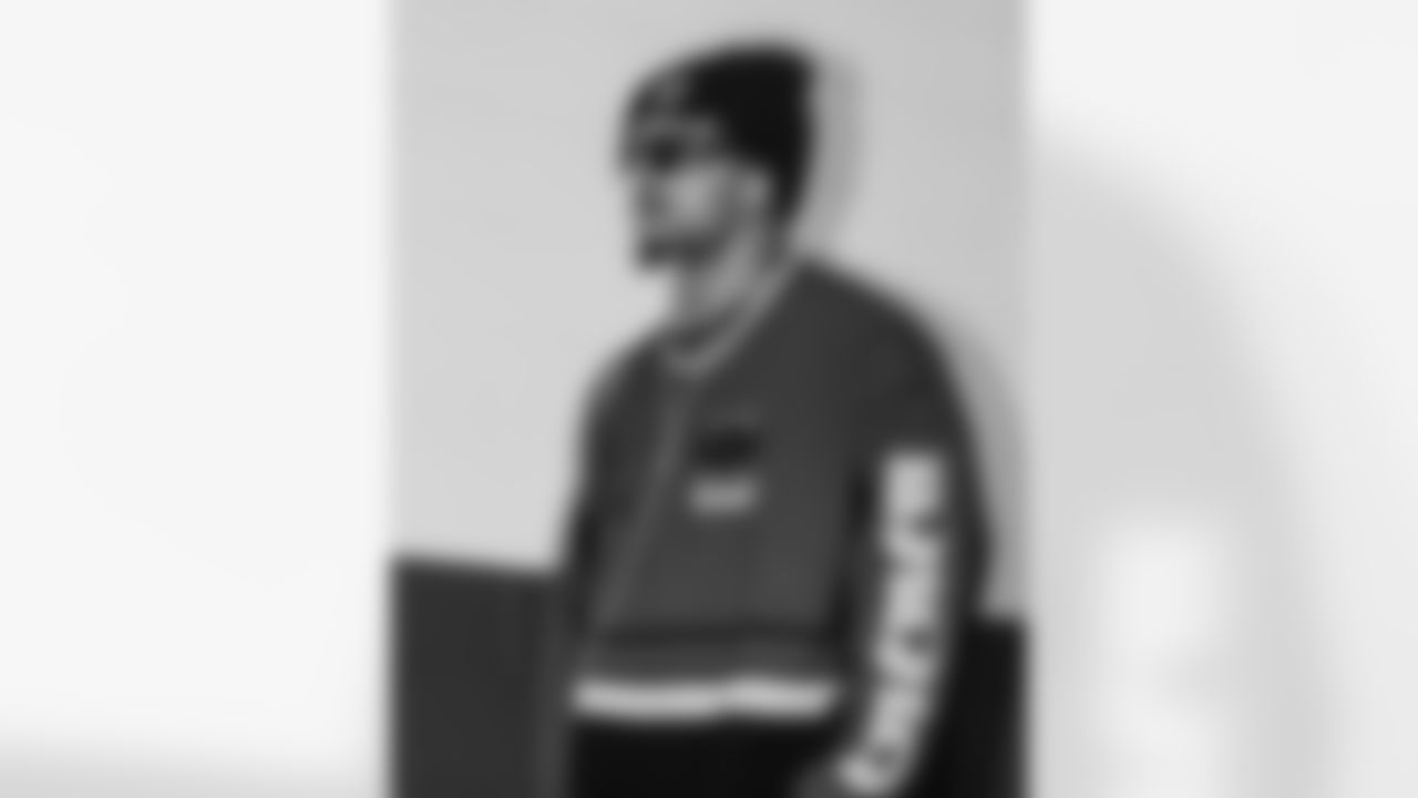 121425_CARatNO_AS301700-2