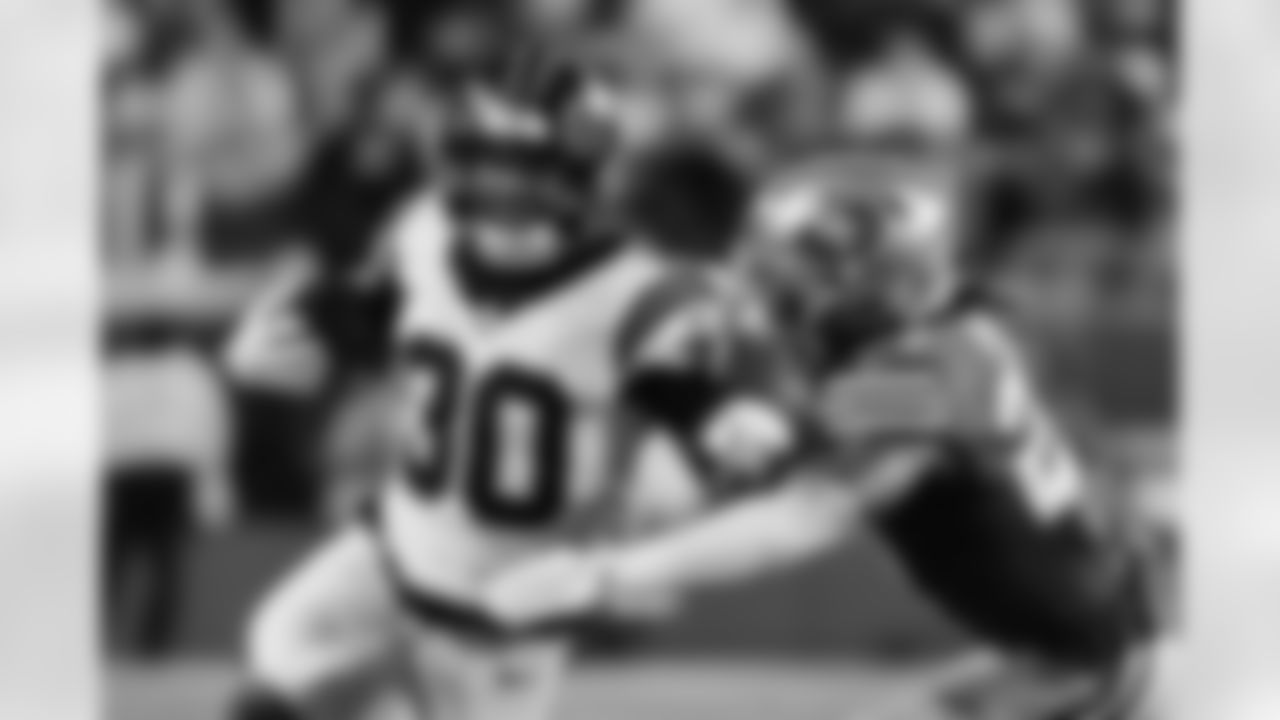 112425_CARatSF_AS103948