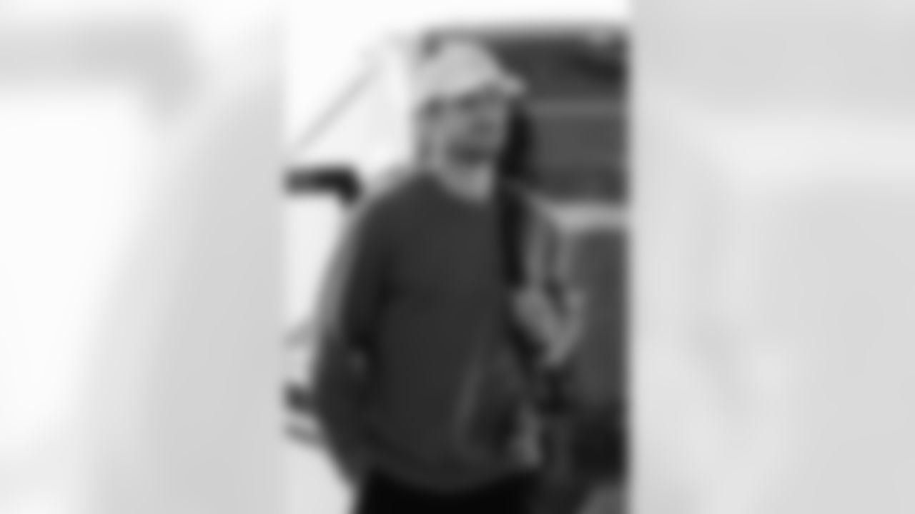 110225_CARatGB_CB205348