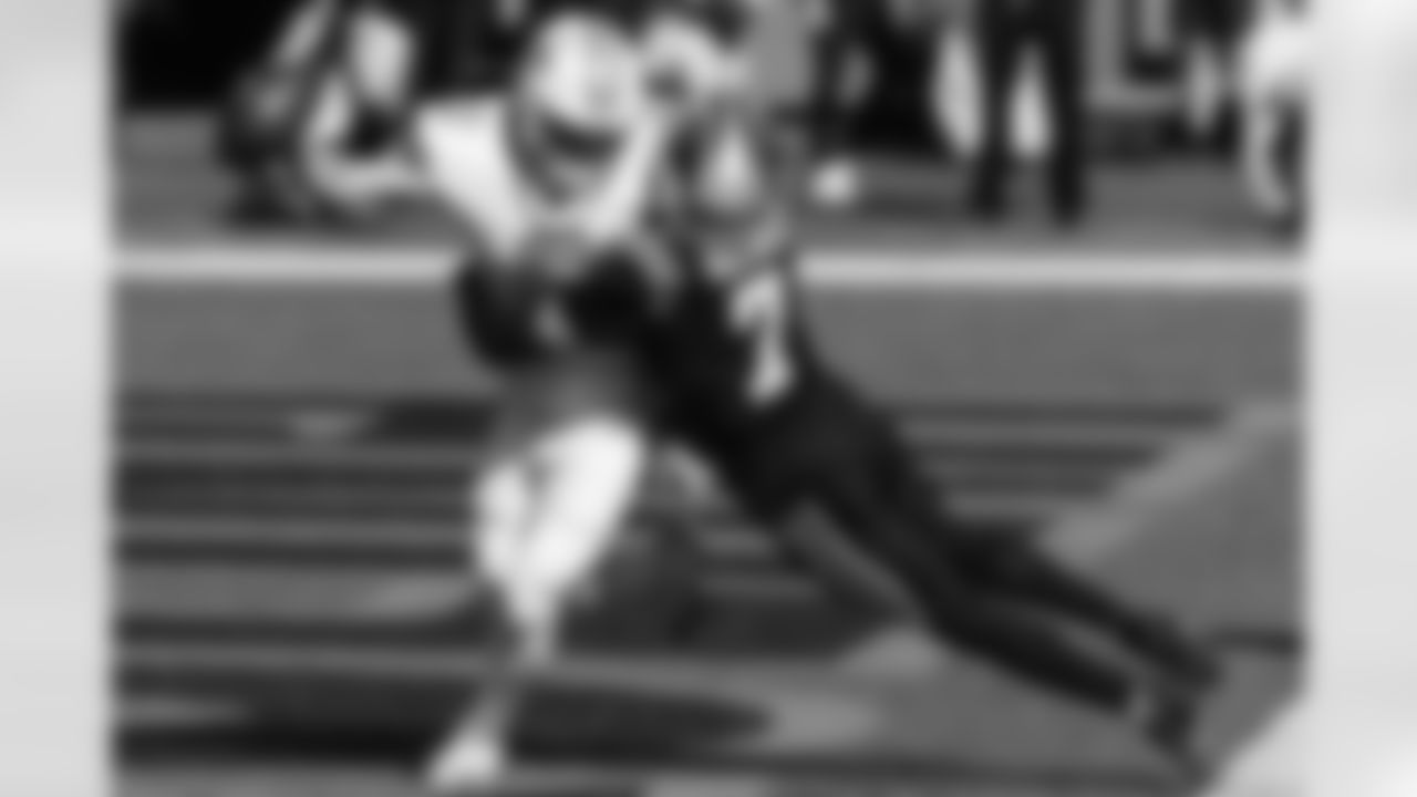 110925_CARvsNO_AH107219