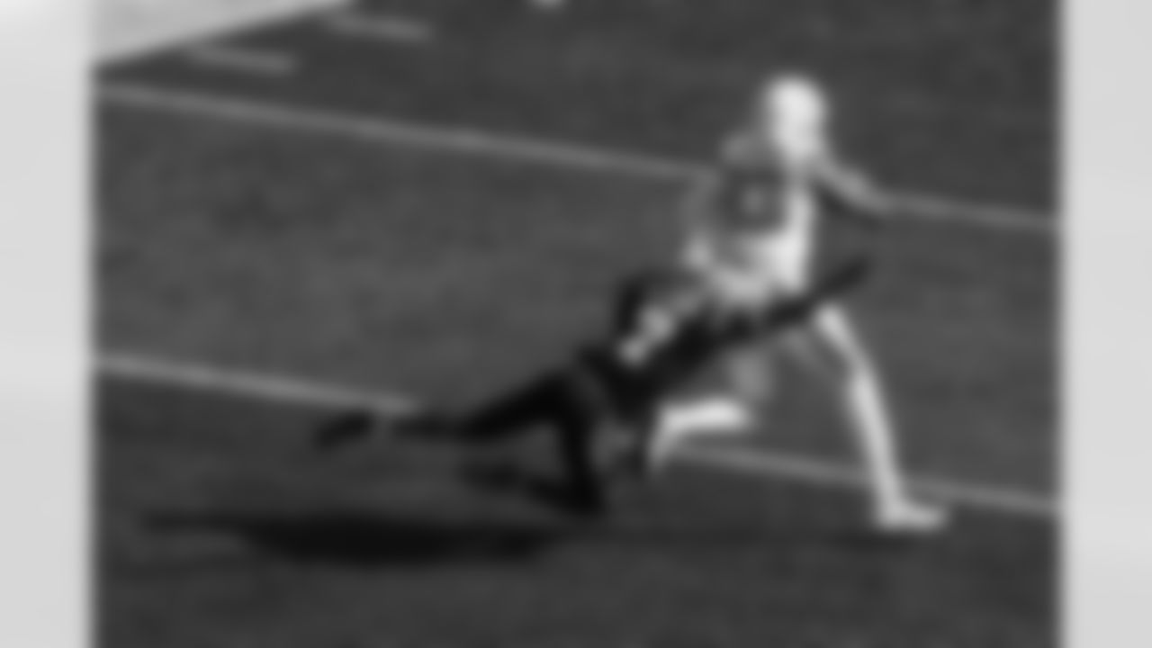 The Carolina Panthers take on the New Orleans on November 9, 2025 at Bank of America Stadium in Charlotte, North Carolina. (Photo by Lester Barnes / Carolina Panthers)