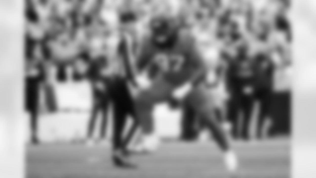 101225_DALvsCAR_LW1_9075