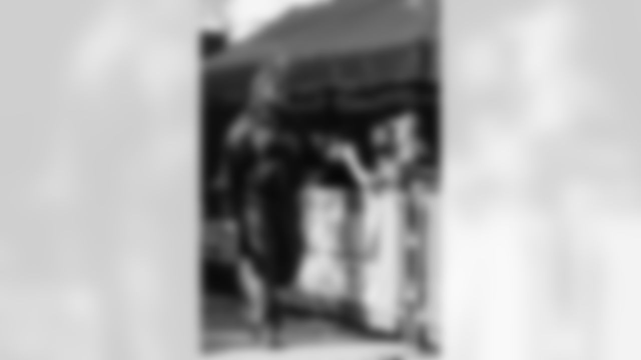 110925_CARvsNO_CB205272