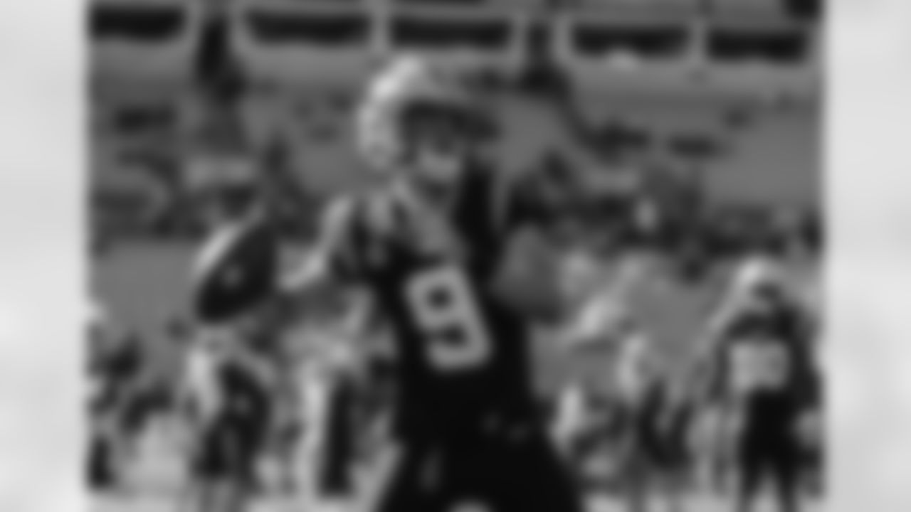 231119 Cowboys In Game Edits-17