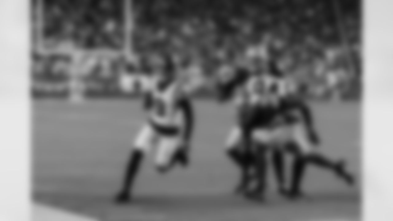 112425_CARatSF_AH100768