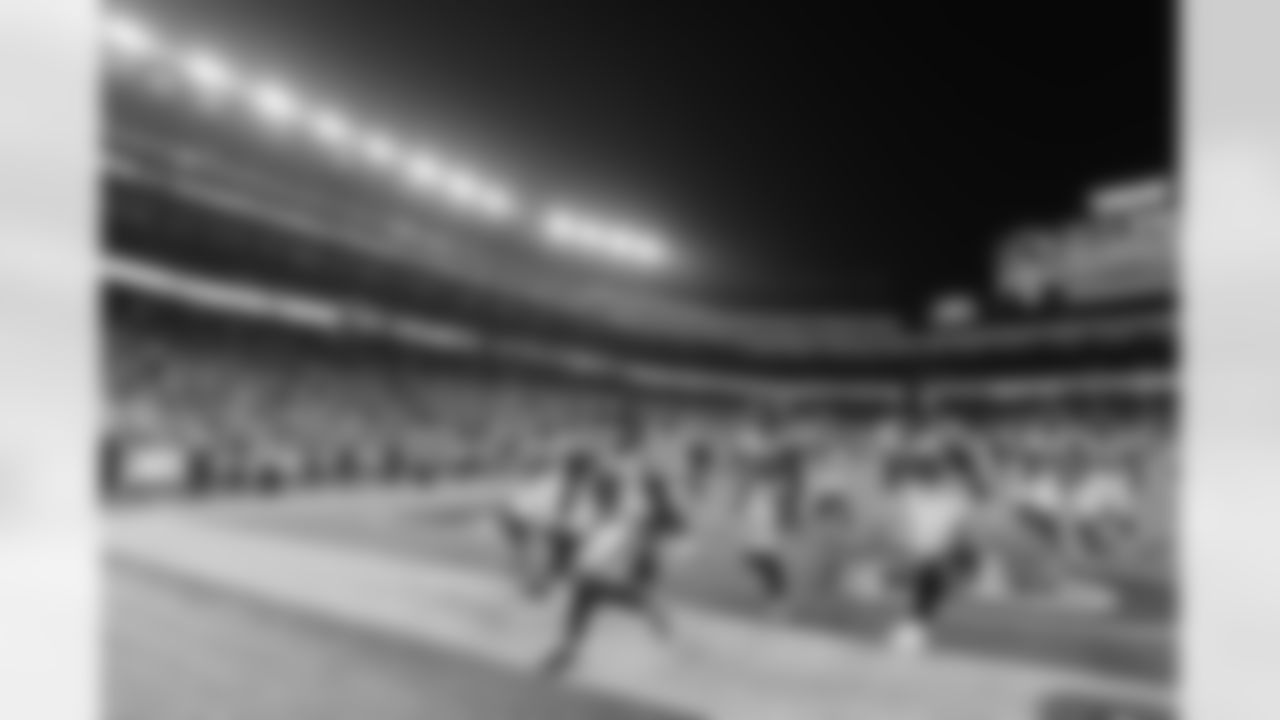 112425_CARatSF_AS207230