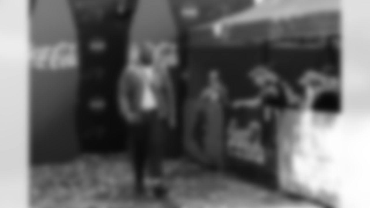 110925_CARvsNO_CB205194