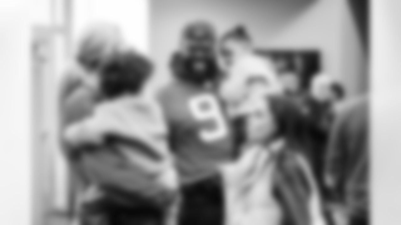 120925_JTTC_SELECTS-100301