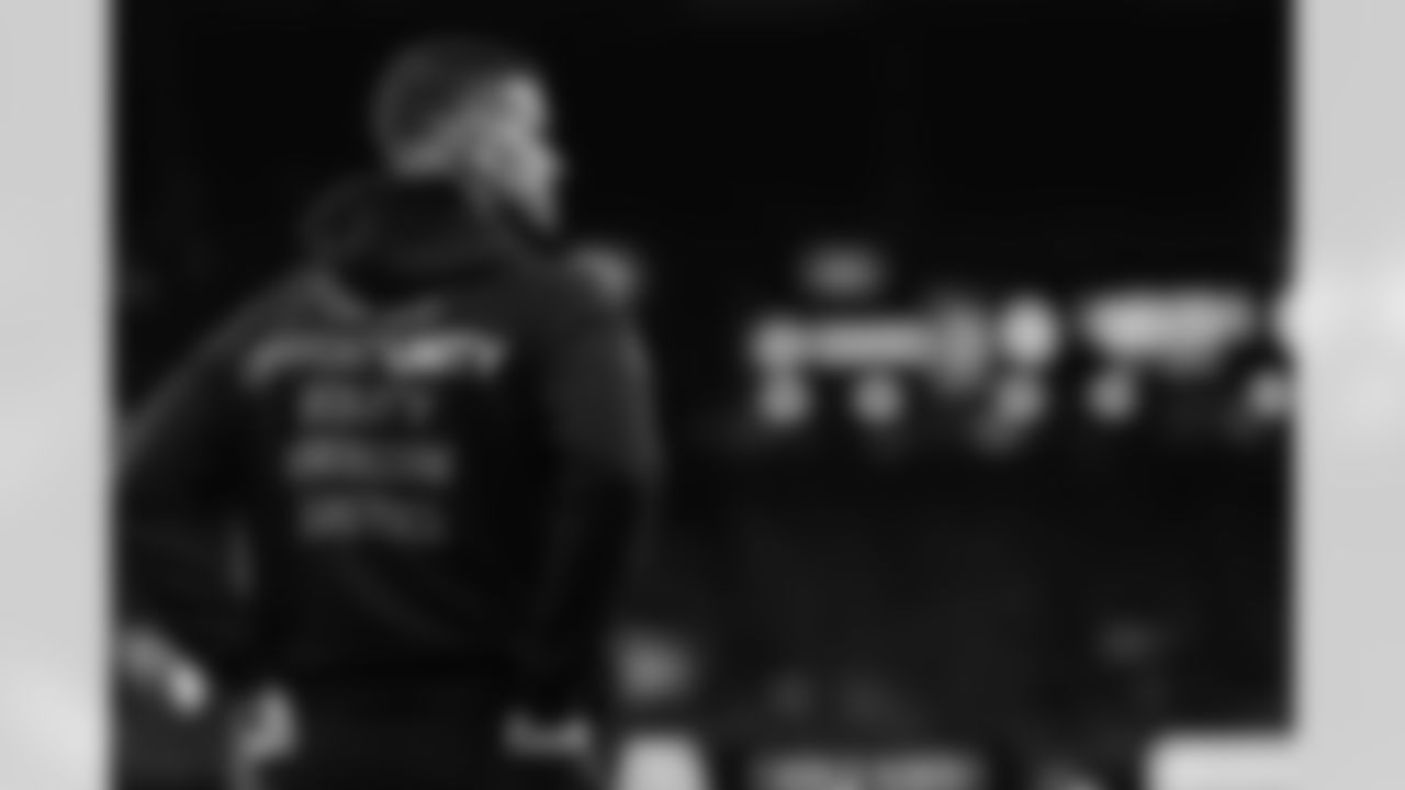 121425_CARatNO_AS206397