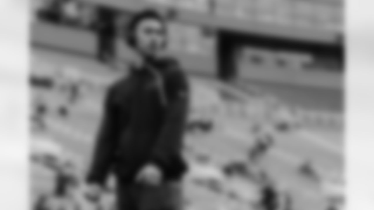 110225_CARatGB_AS204269