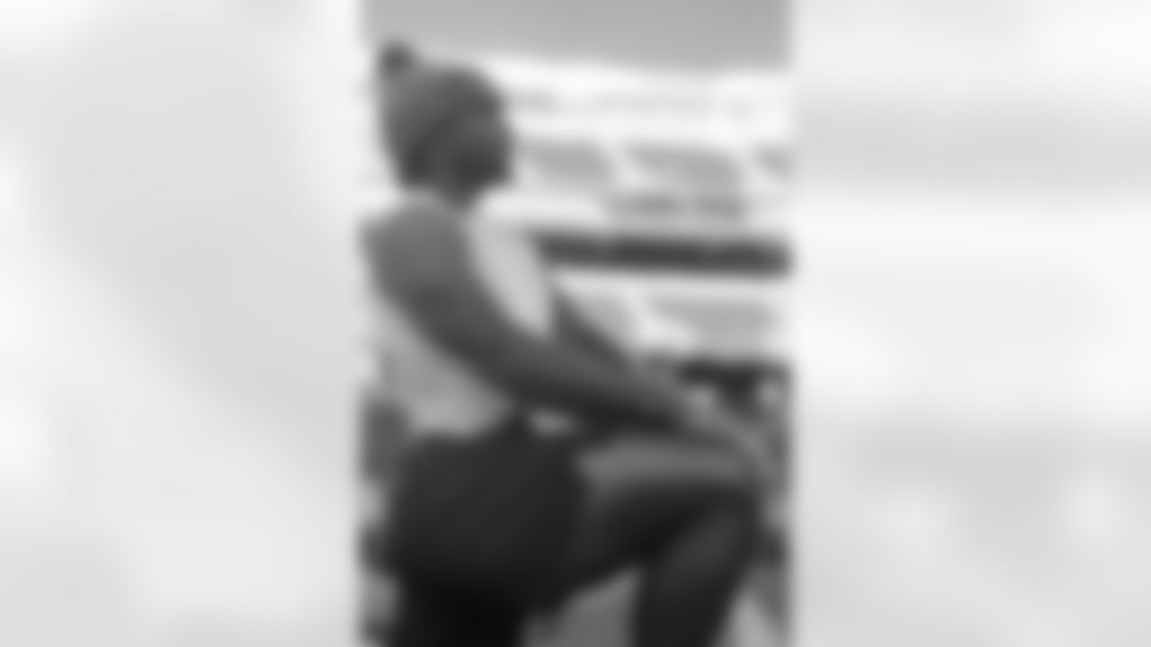 112425_CARatSF_AS306331