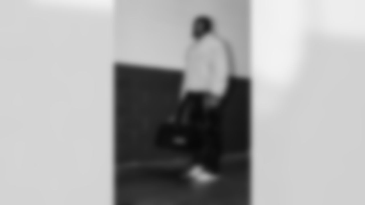 121425_CARatNO_AS301667