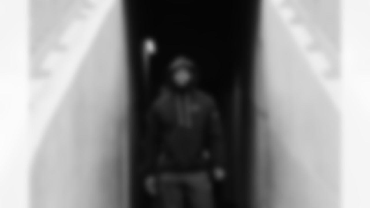 110225_CARatGB_AH102120