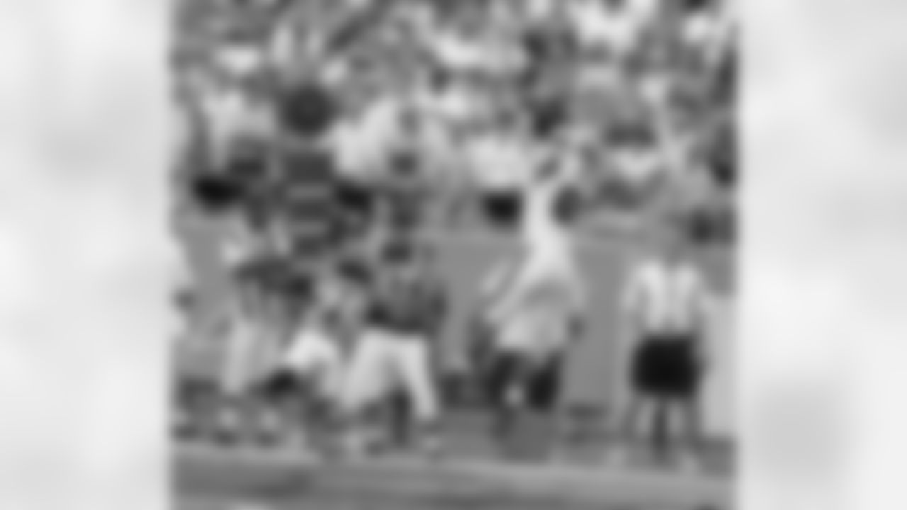 CHARLOTTE, NC - SEPTEMBER 7: Ricky Proehl #81 ofThe Carolina Panthers  makes the game winning catch with 22 seconds left in the game over Jason Craft #29  of the Jacksonville Jaguars during a game at the Ericsson Stadium on September 7, 2003 in Charlotte, North Carolina.
NOTE TO USER:  User expressly acknowledges and agrees that, by downloading and or using this photograph, User is consenting to the terms and conditions of the Wire Image License Agreement.
(Photo by Kent Smith/Wire Image)