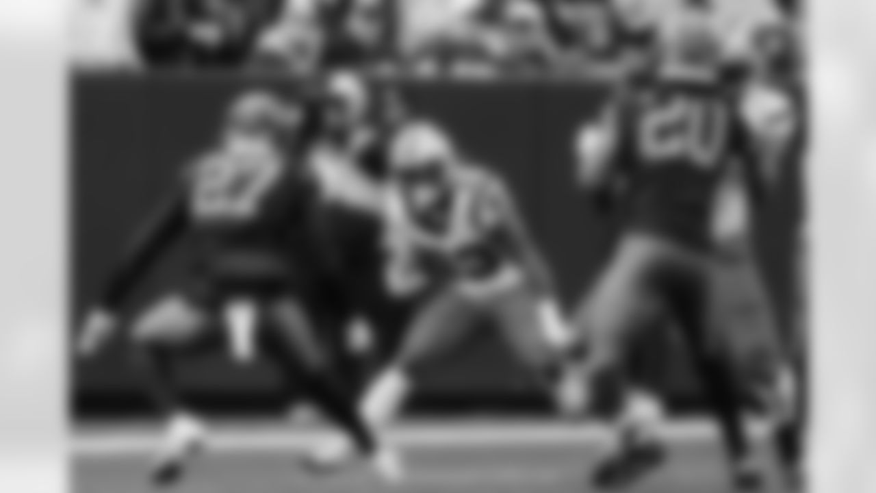 110225_CARatGB_AS100742