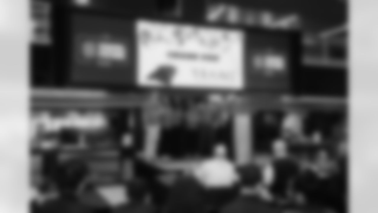 111425_StadiumOfTheFuture_KJ-65