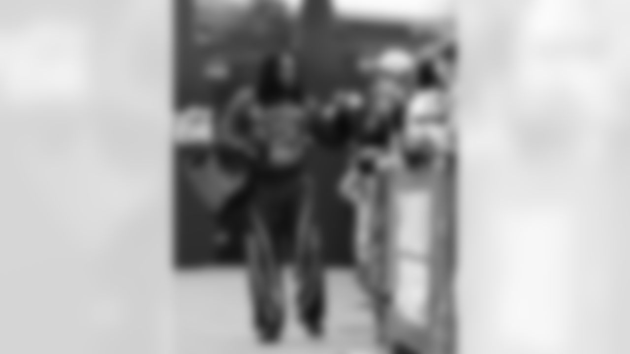 122125_CARvsTB_CB205449