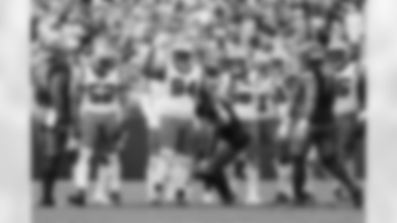 110225_CARatGB_AH203211