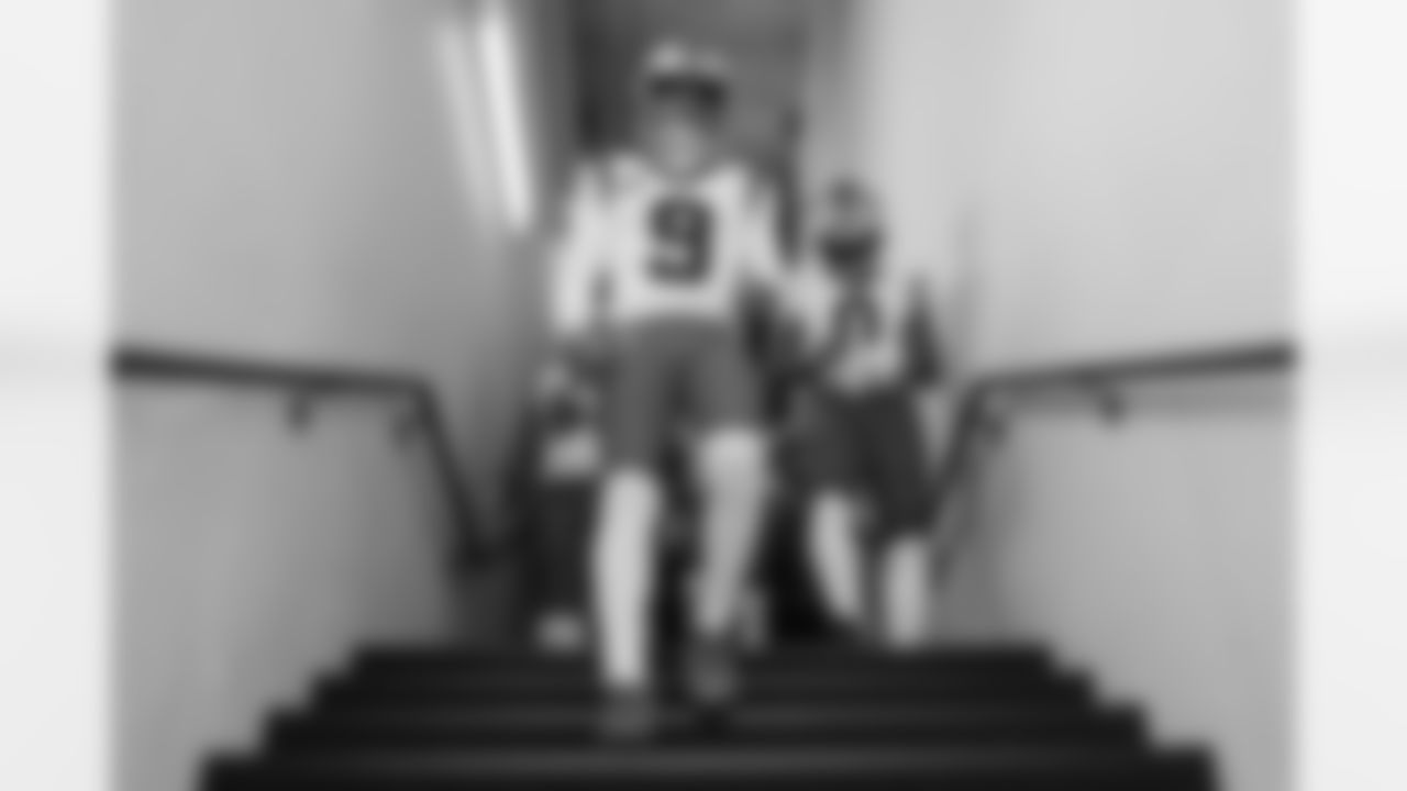 110225_CARatGB_AH304357