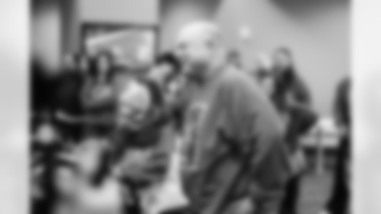 120925_JTTC_SELECTS-100404