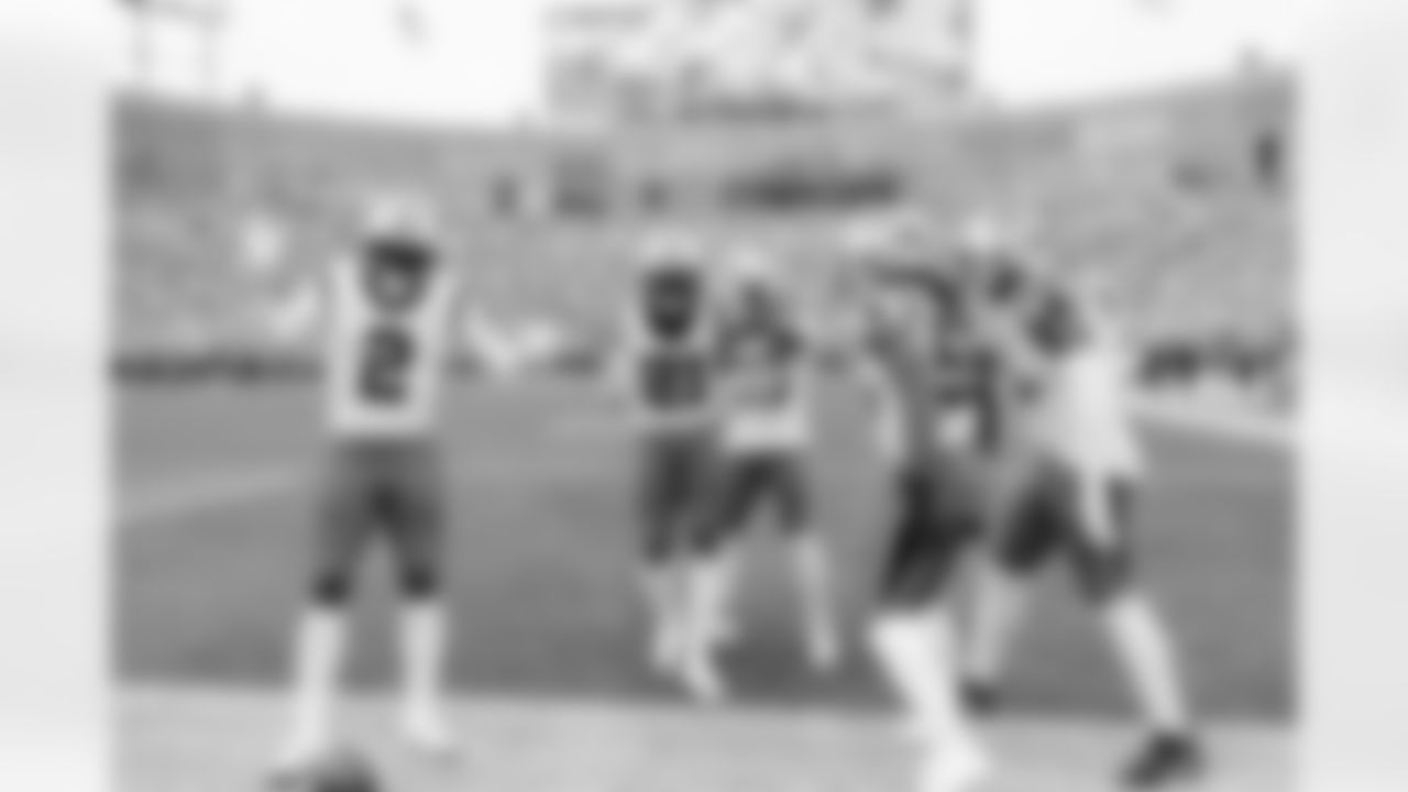 110225_CARatGB_AH304486