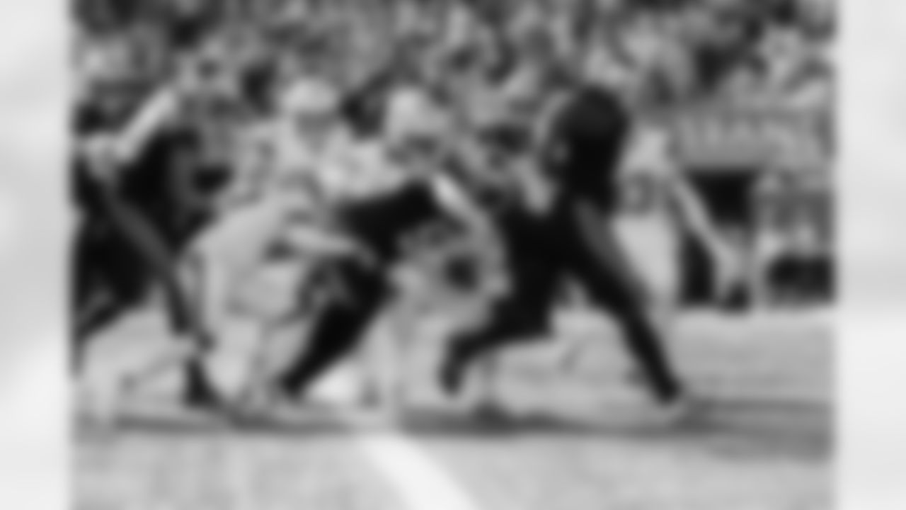 110925_CARvsNO_AS108014