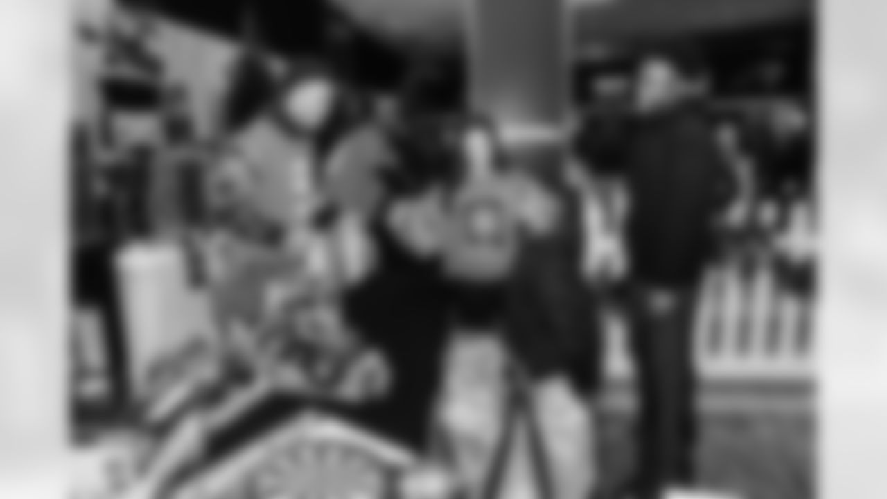 120925_JTTC_SELECTS-309521