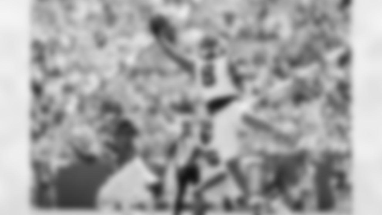 The Carolina Panthers face the Jacksonville Jaguars at EverBank Stadium on Sunday, Sep. 7, 2025 in Jacksonville, FL.