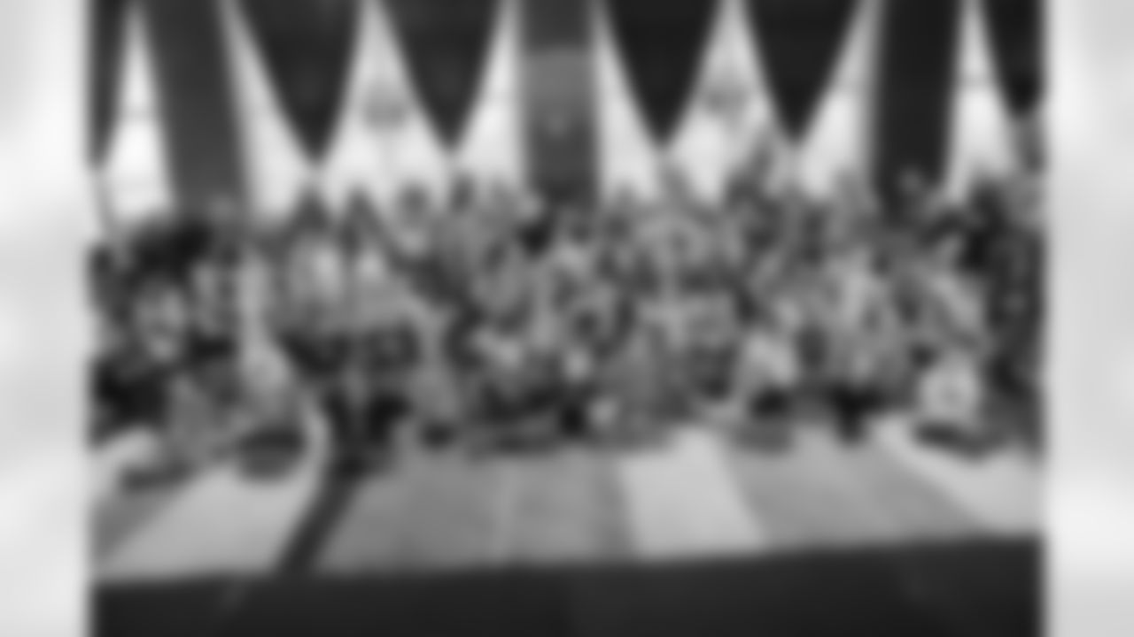 #1 Cover pic 2511212JRTopCats-19