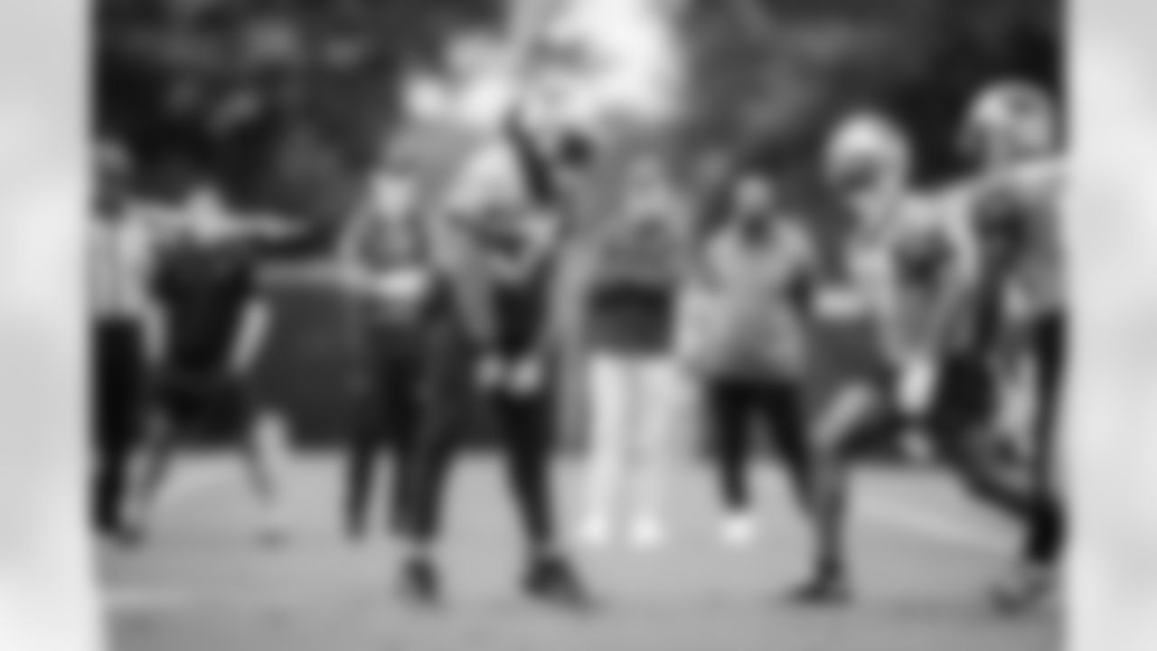 052825_OTA_AH_Selects-7692