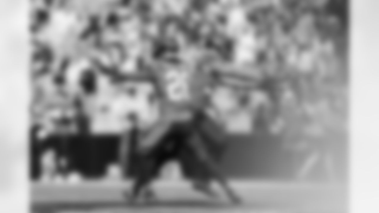 102625_CARvsBUF_KJ2_3207