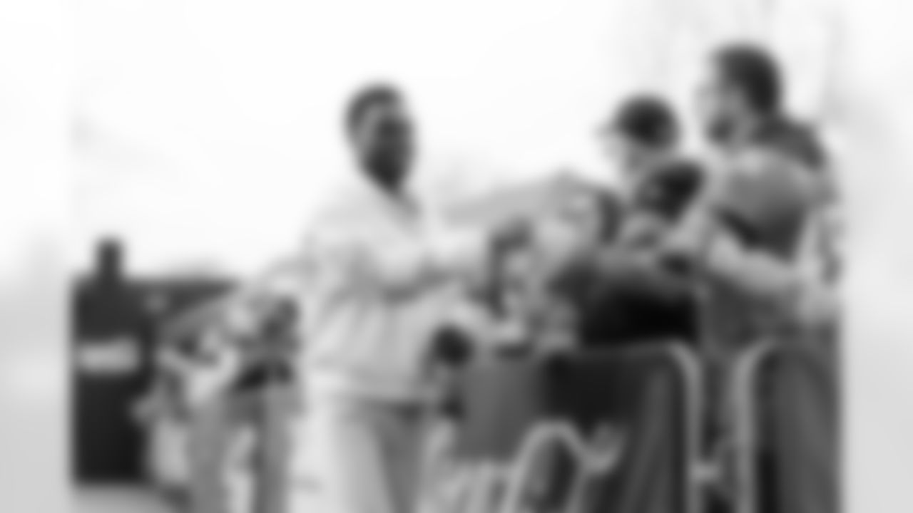 122125_CARvsTB_CB205645