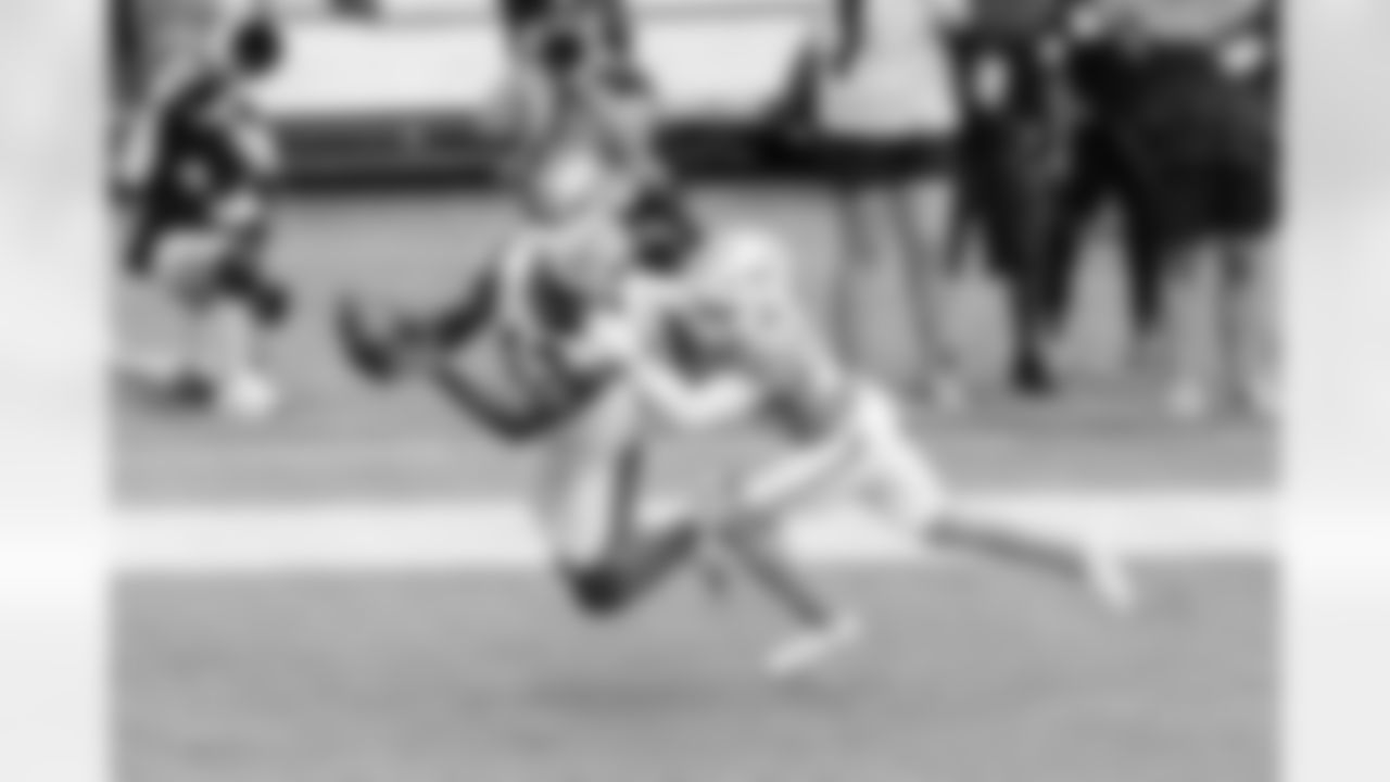 100525_CARvsMIA_AH206990 1